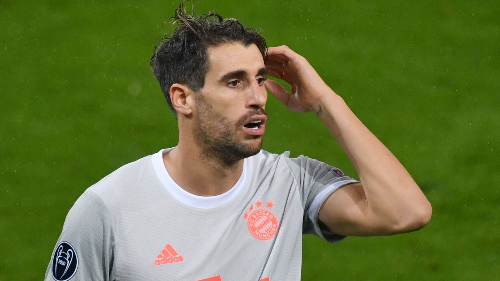 
                <strong>Javi Martinez</strong><br>
                Kommt als zusätzlicher Leuchtturm in der 90. Minuten für Sane, kommt aber nicht mehr entscheidend an den Ball. ran-Note: Ohne Bewertung
              