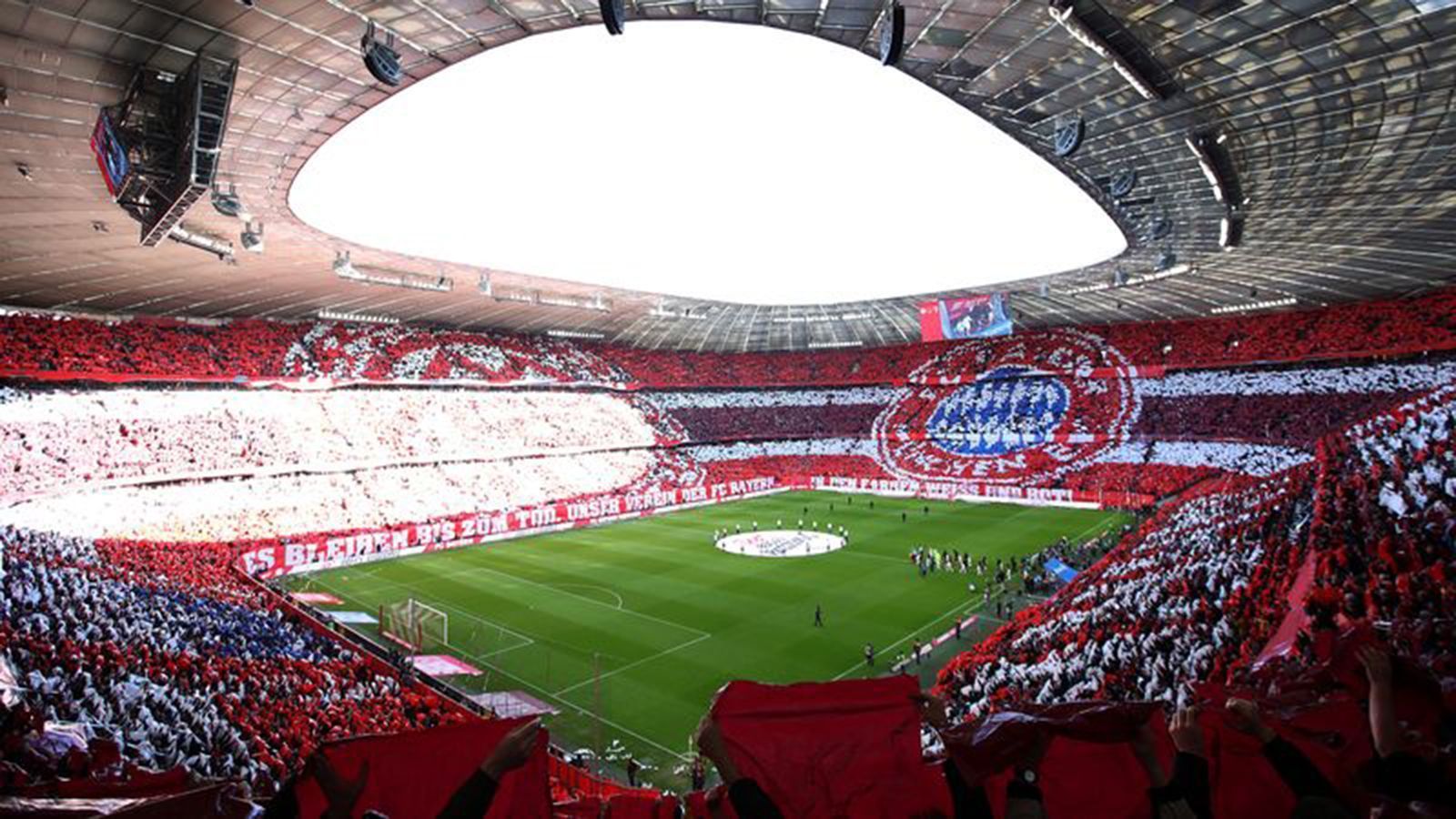 
                <strong>Bayern-Fans feiern Vereins-Geburtstag</strong><br>
                Zum 120. Geburtstag des FC Bayern München tauchten die Fans des amtierenden Meisters die Allianz Arena in die Vereinsfarben. Als die Spieler den Rasen betraten, war ein Schriftzug zu lesen, auf dem stand: "Wie seit über 100 Jahren wird es bleiben bis zum Tod. Unser Verein der FC Bayern in den Farben Weiß und Rot."
              