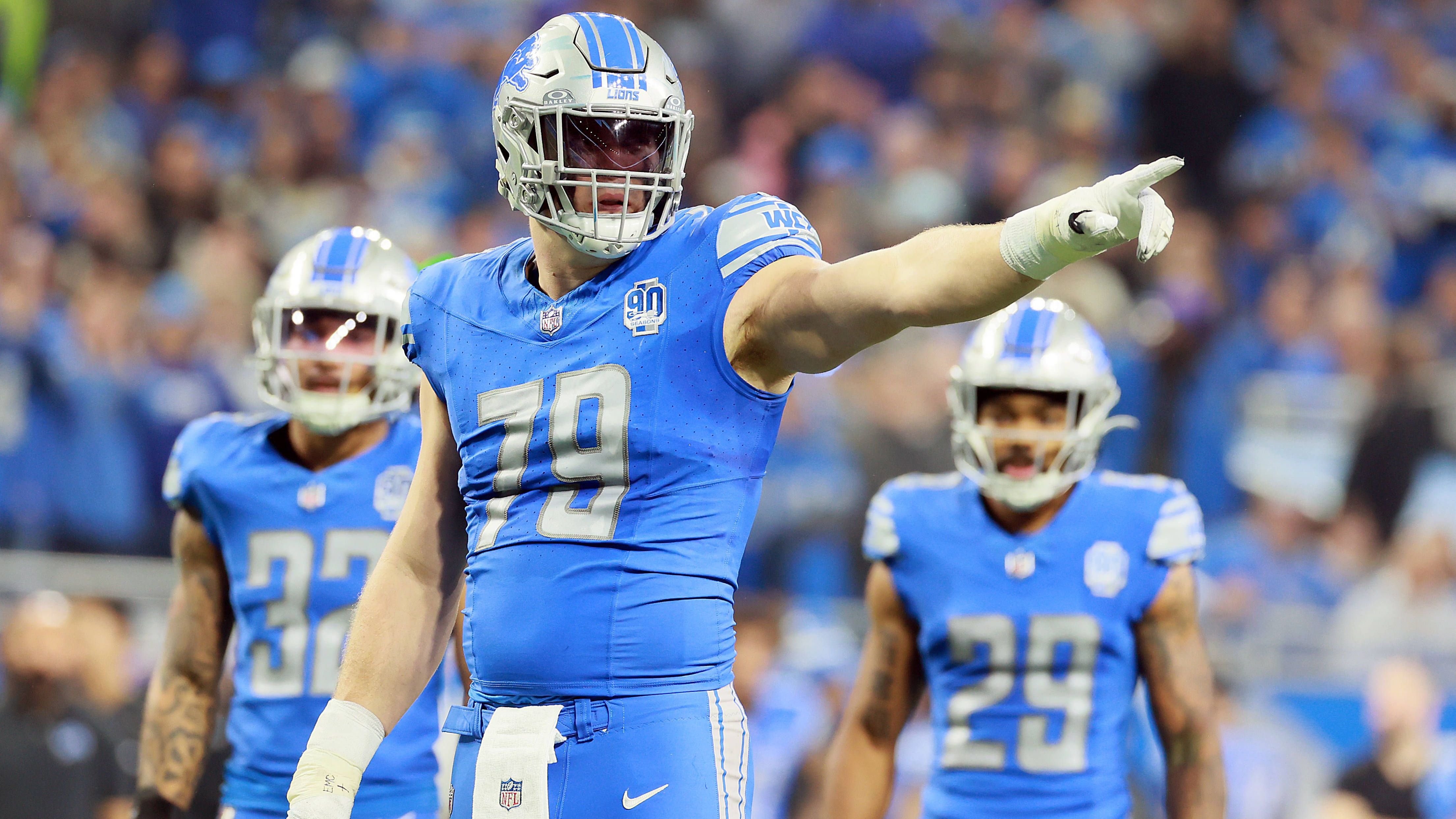 <strong>John Cominsky (Detroit Lions)</strong><br>Mit 29 Jahren muss John Cominsky seinen Verletzungen Tribut zollen und seine Karriere beenden. Der Defensive End spielte zuletzt drei Jahre bei den Lions, zuvor war er ebenso lange für die Falcons aktiv, die ihn 2019 in Runde vier gepickt hatten.