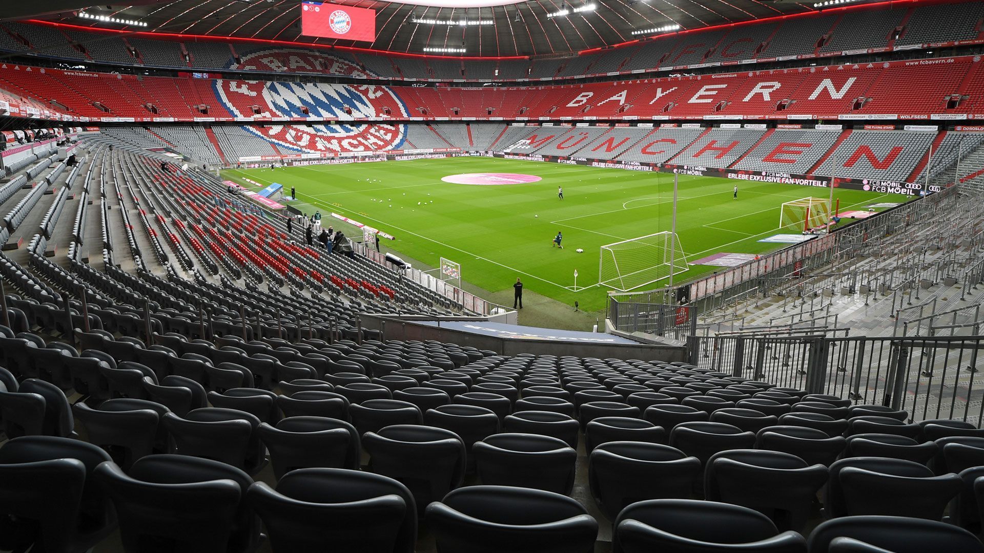 
                <strong>Platz 3: Allianz Arena</strong><br>
                Gesamtbewertung: 4,43 - Stadt: München - Verein: FC Bayern München
              