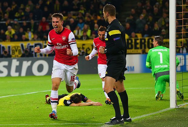 
                <strong>Borussia Dortmund - FC Arsenal 0:1</strong><br>
                Doch wie aus dem Nichts gehen die Gunners in Führung. Aaoron Ramsey vollstreckt aus kurzer Distanz, nachdem Olivier Giroud geschickt per Kopf abgelegt hat. Ganz Dortmund ist geschockt, es war Arsenals erste Torchance.
              