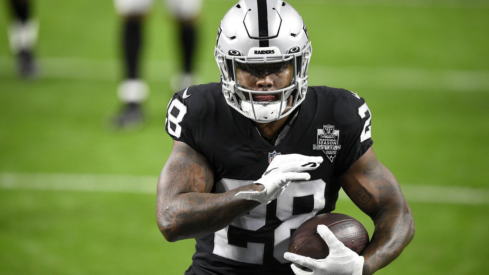 
                <strong>Platz 12: Josh Jacobs (Las Vegas Raiders)</strong><br>
                Running BackIn der NFL seit 201924. Draft-Pick
              