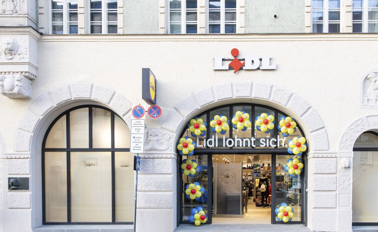 Die kleinste Lidl-Filiale Deutschlands ist mitten in München - Parkplätze gibt es nicht.