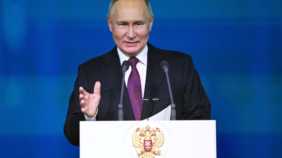 Russlands Staatschef Putin hat Vorwürfe aus den USA zu Plänen für eine nukleare Bewaffnung im Weltraum zurückgewiesen.