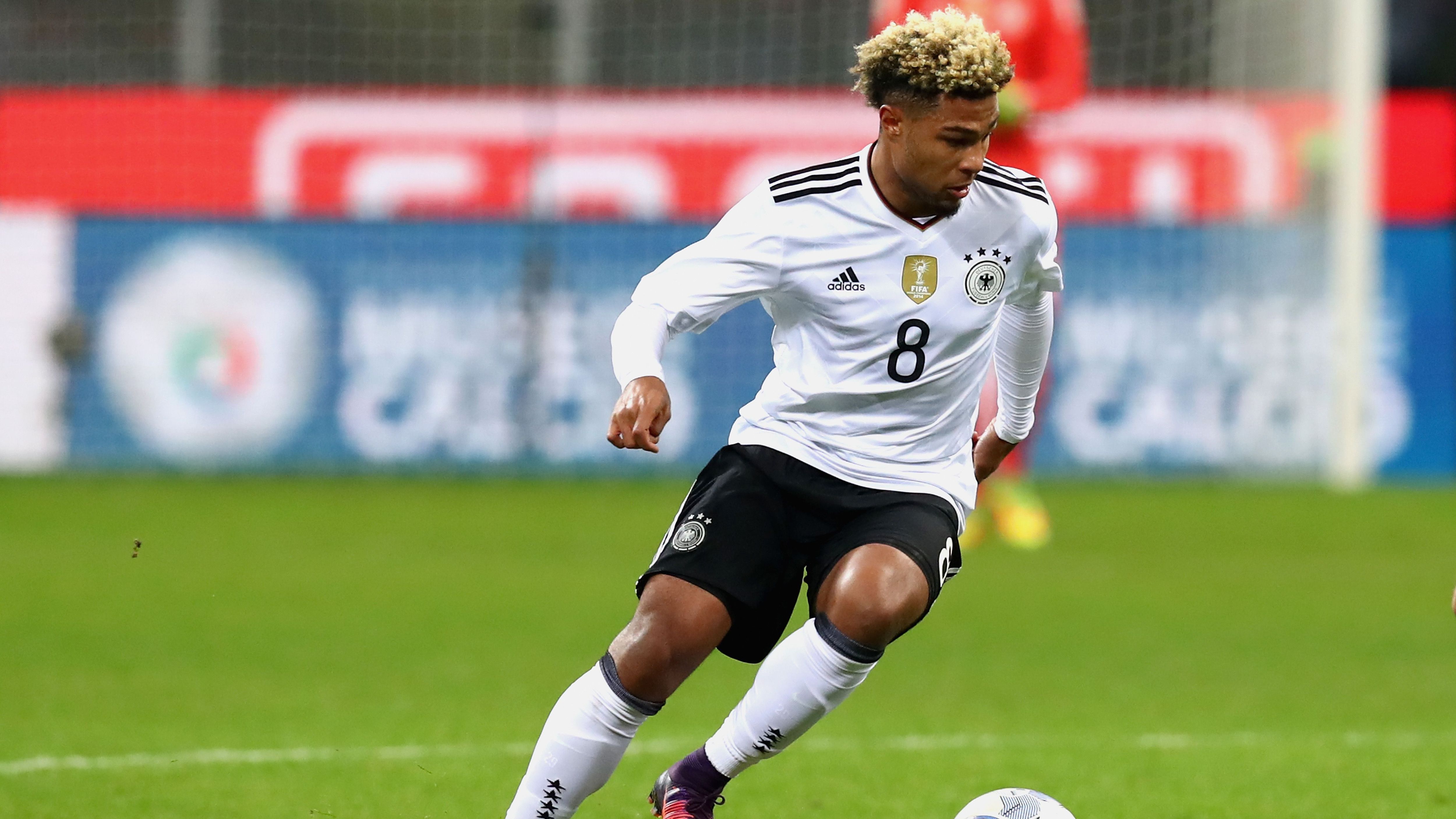 <strong>Serge Gnabry</strong><br>Bundesliga-Einsätze vor dem DFB-Debüt: 9<br>DFB-Debüt am: 11. November 2016<br>Verein: SV Werder Bremen
