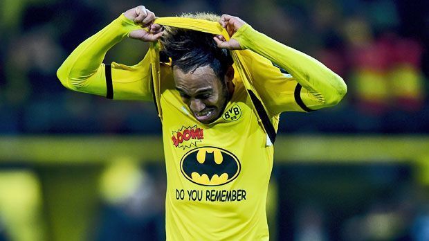 
                <strong>Pierre-Emerick Aubameyang: Rekord-Saisontoranzahl </strong><br>
                Rekord-Saisontoranzahl: Mit 17 Treffern hat Aubameyang schon jetzt seinen 16-Tore-Rekord aus der vergangenen Saison geknackt - und das nach 14 Spielen. Kann der Stürmer seine Top-Form halten, dürfen sich die Dortmund-Fans wohl noch auf viele weitere Tore freuen.
              