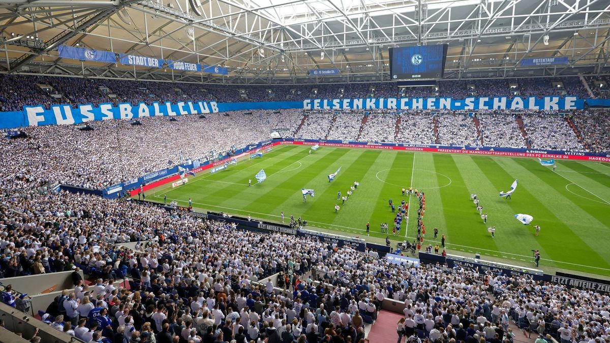 Das Eröffnungsspiel der 2. Liga findet auf Schalke statt