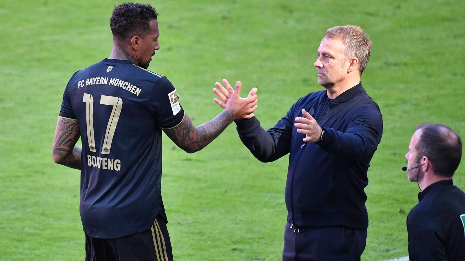 
                <strong>Jerome Boateng (vereinslos)</strong><br>
                Es ist kein Geheimnis, dass Flick große Stücke auf Boateng hält, den er in seiner Zeit als Coach beim FC Bayern zu einem zweiten Frühling verhalf. Nach seinem Abschied vom Rekordmeister im Sommer ist der 32-Jährige aber immer noch vereinslos, eine Nominierung für die Nationalelf gilt als unwahrscheinlich – aber auch nicht unmöglich.
              