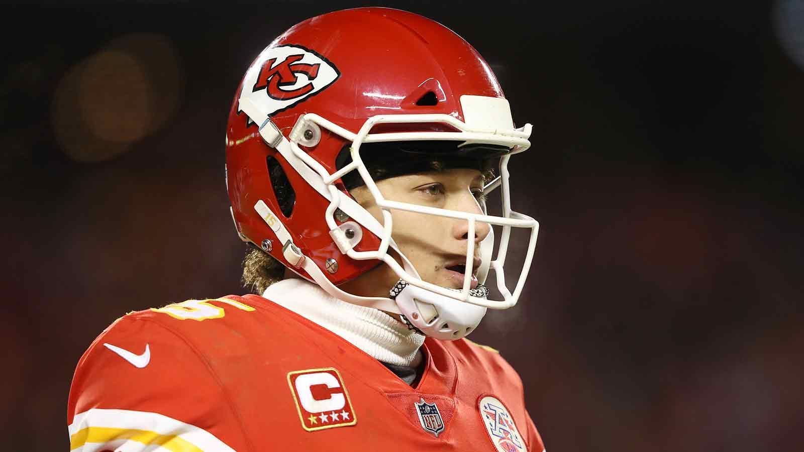 
                <strong>Kansas City Chiefs (Patrick Mahomes)</strong><br>
                5.808.270 Dollar für vier Quarterbacks
              