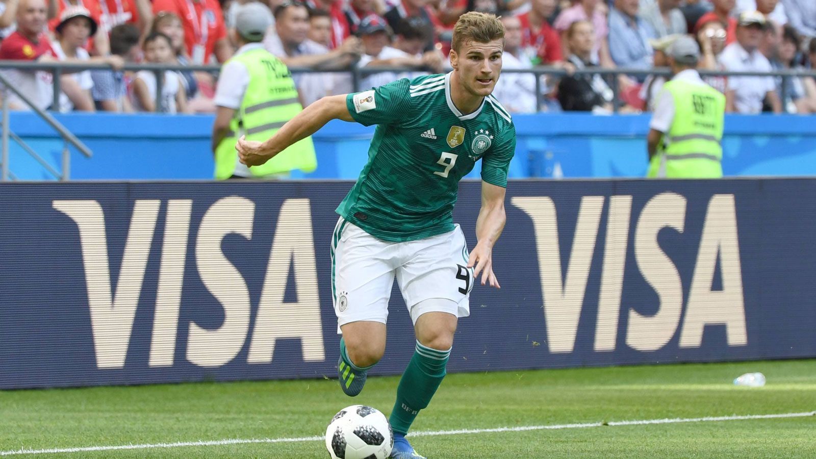 
                <strong>37. Timo Werner</strong><br>
                Geschätzter Transfermarktwert: 90,6 Millionen EuroAlter: 22Verein: RB LeipzigVertrag bis: 2020
              