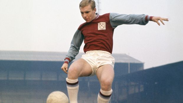 
                <strong>Bobby Moore (Diebstahl)</strong><br>
                Bobby Moore war 1966 Kapitän von Englands Weltmeistermannschaft. Er gilt als wahrer Sportsmann und war einer der angesehensten Spieler seiner Zeit. Vor der WM 1970 wurde er aber in Kolumbien verhaftet. Vorwurf: Diebstahl eines Smaragd-Armbandes. Nach vier Tagen stellte sich heraus, dass der Ladenbesitzer eine Falschaussage abgab, um Schadensersatz zu fordern. Moore wurde umgehend freigelassen.
              