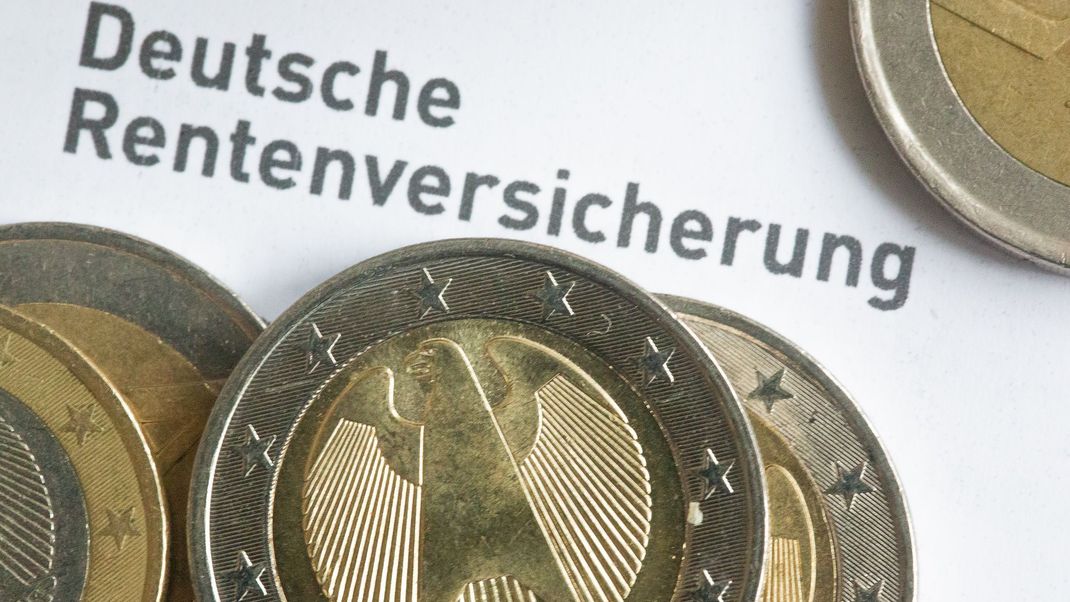 Für viele Menschen in Sachsen reicht die Rente im Alter nicht aus. (Symbolbild)
