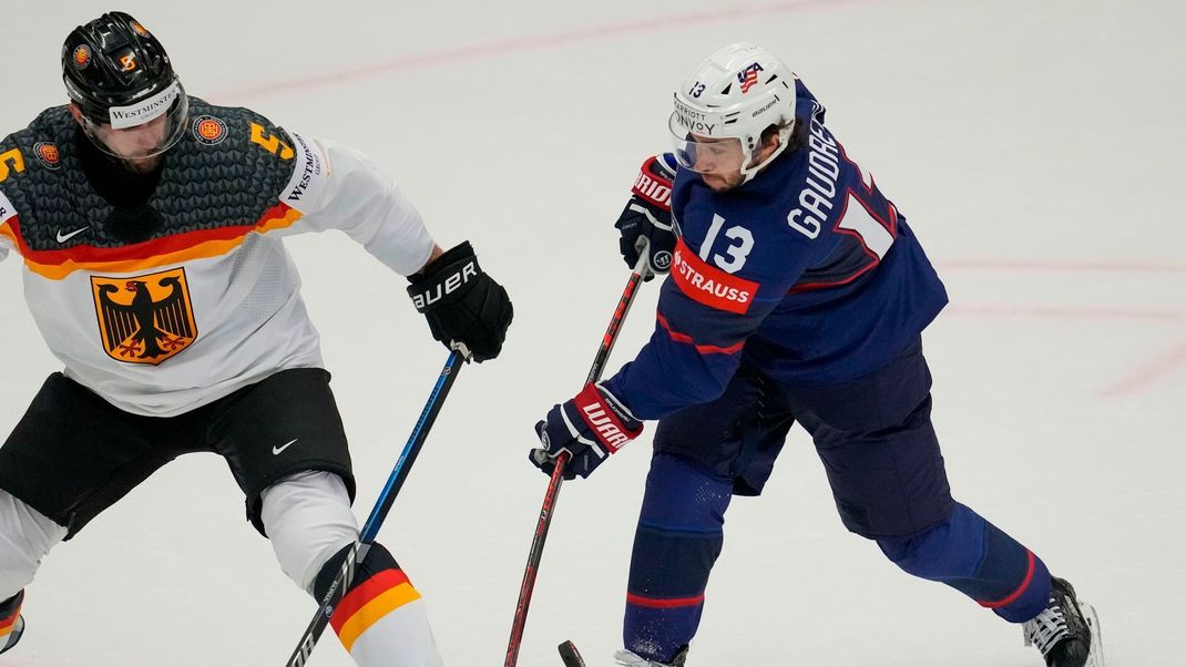 Johnny Gaudreau (rechts) wollte am Freitag (30. August) die Hochzeit seiner Schwester feiern, kam aber bei einem tödlichen Verkehrsunfall ums Leben.