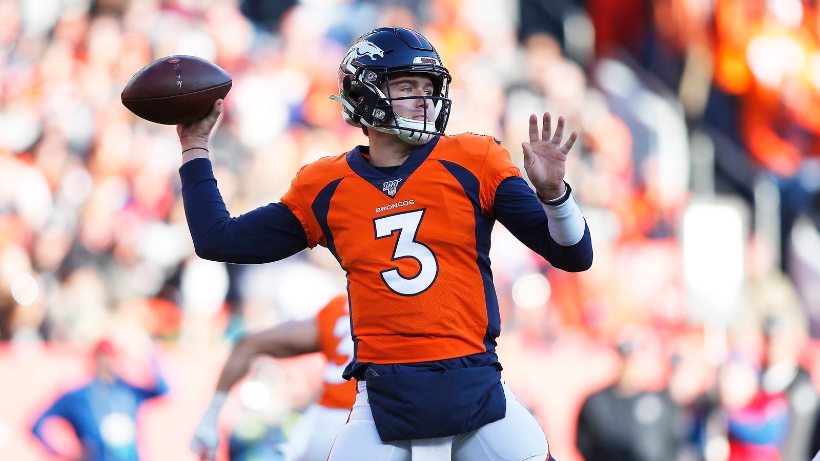 
                <strong>Tennessee Titans at Denver Broncos</strong><br>
                Spengemann: "Die Broncos haben Quarterback Drew Lock alles an Waffen besorgt, was man sich als Spielmacher wünschen kann. Wenn der Knoten wie geplant platzt, dann startet Denver mit einem Sieg in die Saison - aber der Ausfall von Von Miller wiegt natürlich schwer."
              