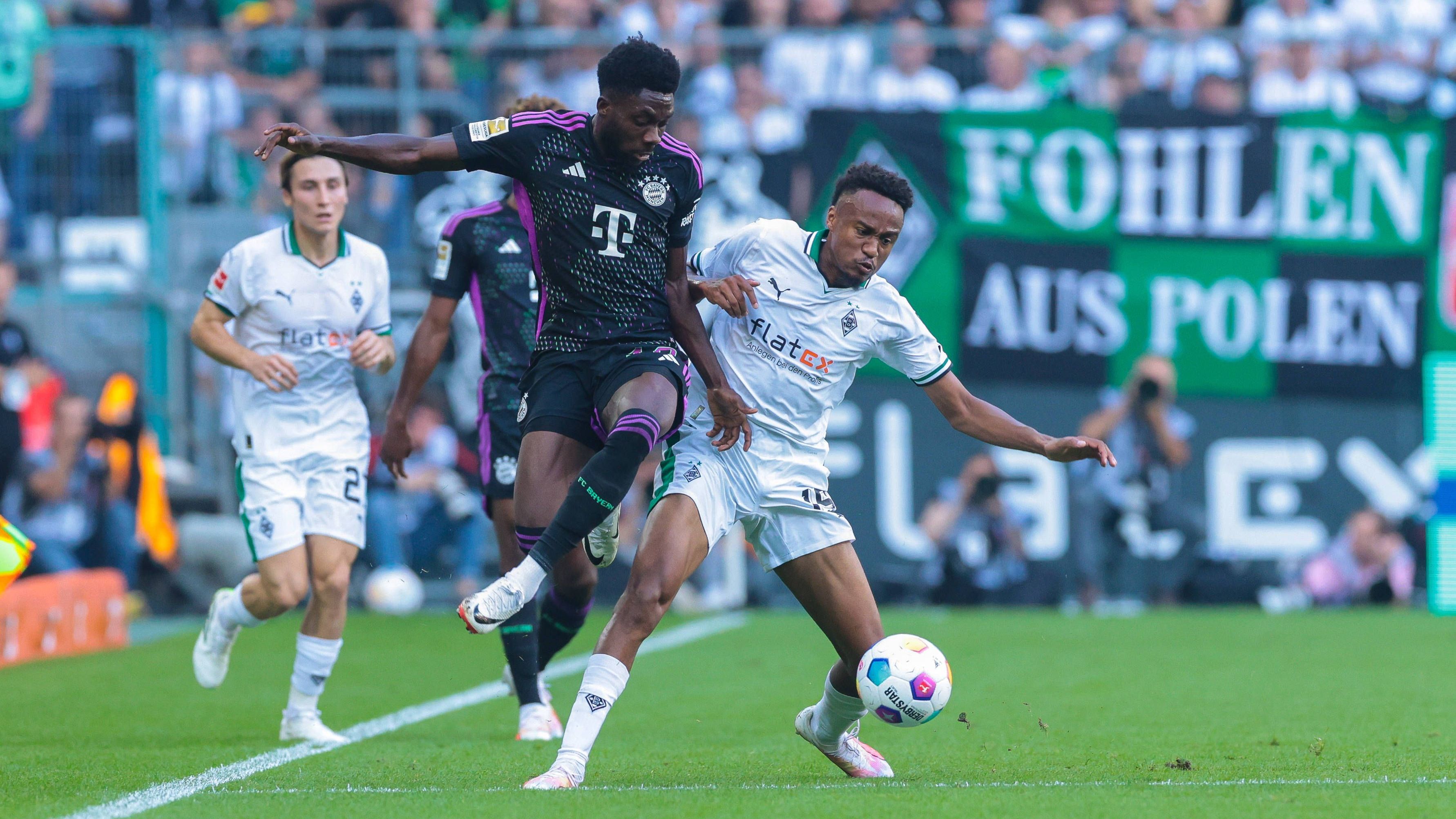 <strong>Alphonso Davies</strong><br>Auf der linken Seite engagiert, aber glücklos. Bekommt in Halbzeit eins nicht die letzte Konsequenz in seine Läufe und Bälle. Auch danach ein eher mauer Auftritt ohne Esprit. <strong>ran-Note: 4</strong>