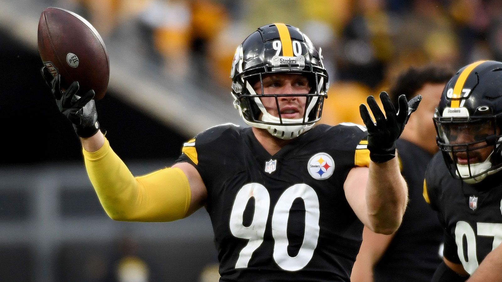 
                <strong>Platz 10: T.J. Watt (Pittsburgh Steelers)</strong><br>
                &#x2022; Position: Outside Linebacker<br>&#x2022; In der NFL seit: 2017 (30. Pick)<br>&#x2022; Größte Erfolge: Defensive Player of the Year 2021, 3x First-Team All-Pro, 4x Pro Bowl<br>
              