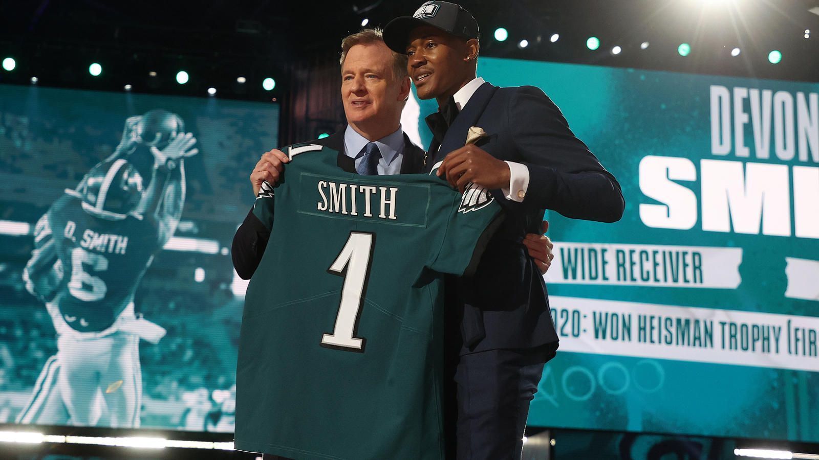 
                <strong>DeVonta Smith (Wide Receiver/Philadelphia Eagles)</strong><br>
                Quote: 17,0 (Bei 10 Euro Einsatz können 160 Euro Gewinn erzielt werden)
              