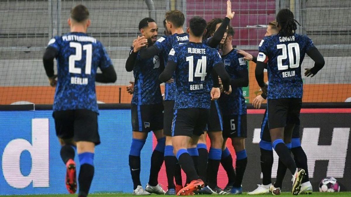 Hertha BSC Berlin bezwingt Augsburg 3:0