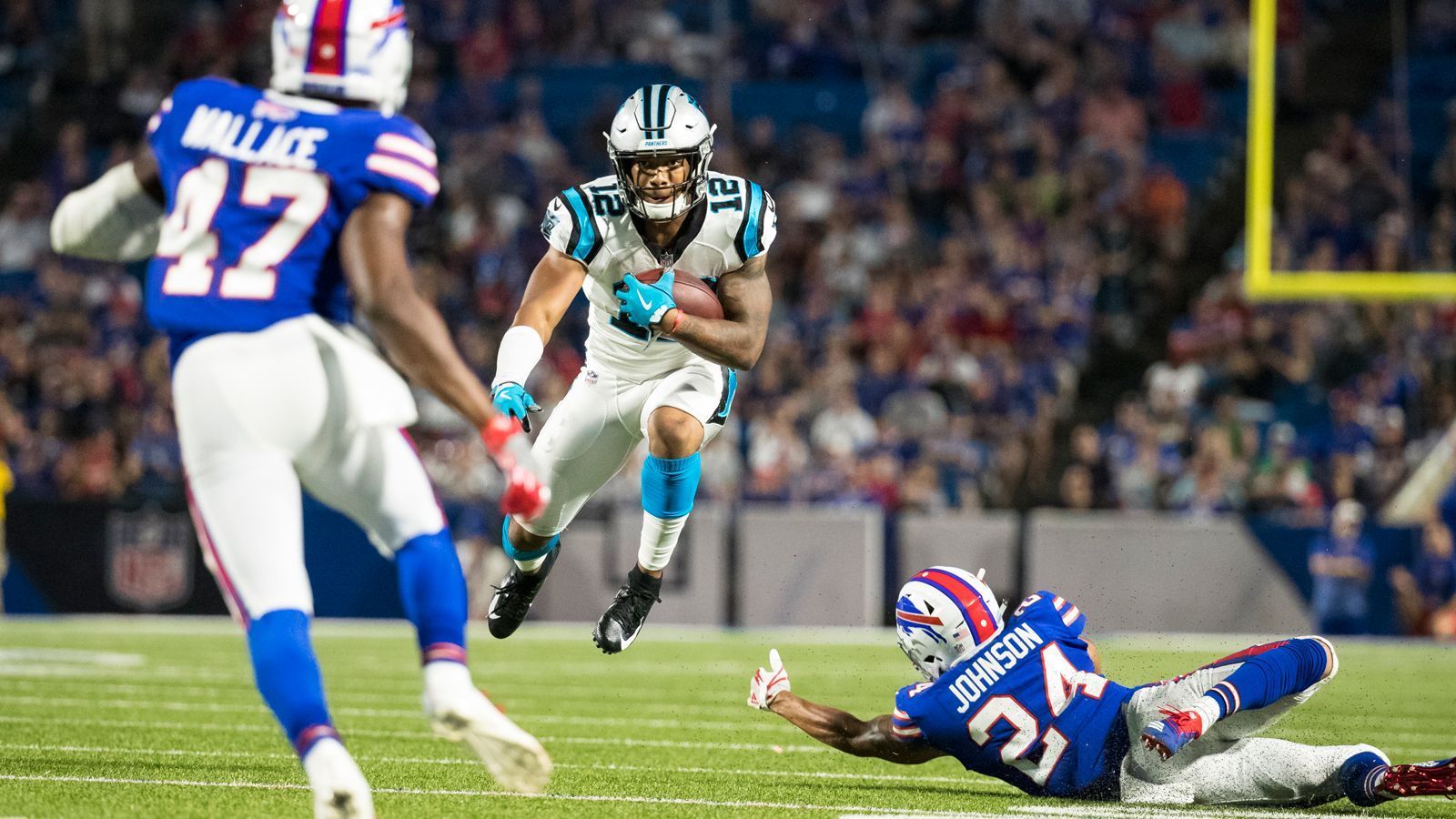 
                <strong>Bills at Panthers</strong><br>
                Am 13. und 14. August treffen die Carolina Panthers und die Buffalo Bills im Wofford College in South Carolina zu gemeinsamen Übungseinheiten zusammen. Am 16. August steigt der Preseason-Vergleich zwischen den beiden Franchises.
              