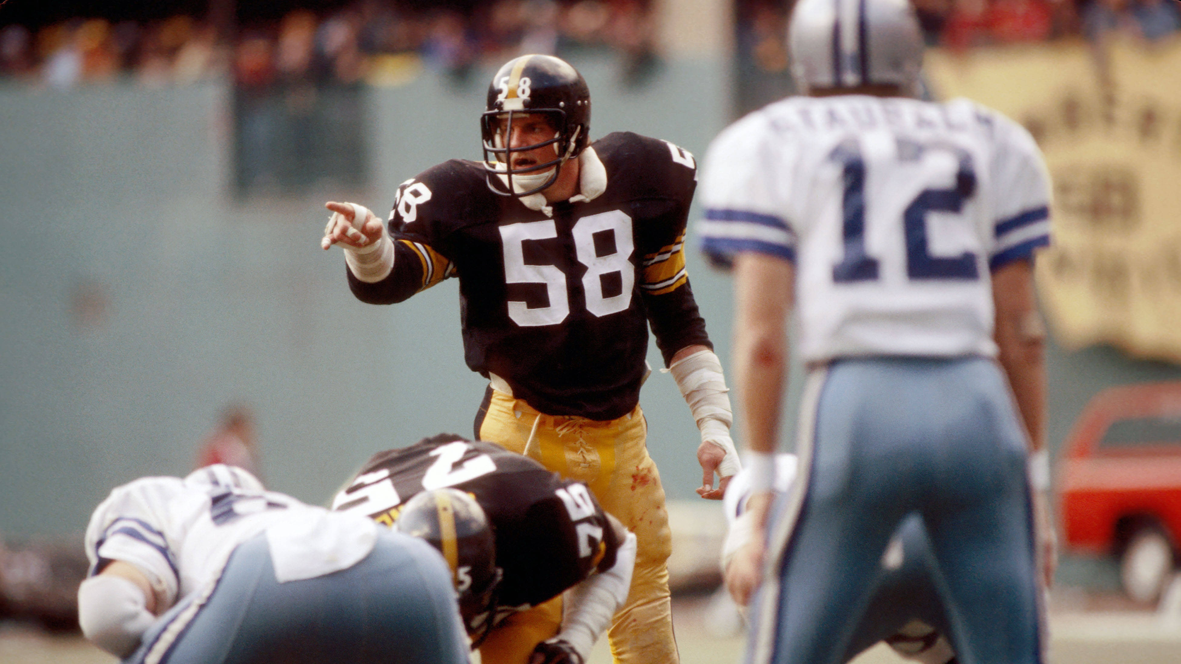 <strong>58: Jack Lambert</strong><br>Team: Pittsburgh Steelers<br>Position: Linebacker<br>Erfolge: Pro Football Hall of Famer, viermaliger Super-Bowl-Champion, NFL Defensive Player of the Year 1976, sechsmaliger First Team All-Pro, neunmaliger Pro Bowler<br>Honorable Mention: Von Miller, Derrick Thomas