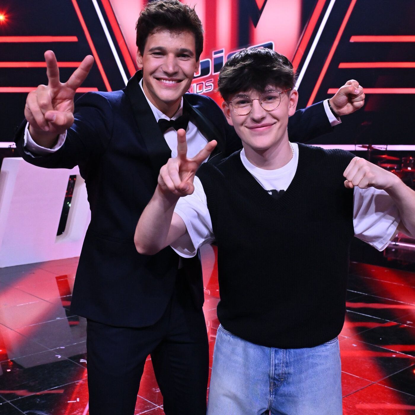 Jakob gewinnt zusammen mit seinem Coach Wincent Weiss "The Voice Kids" 2024