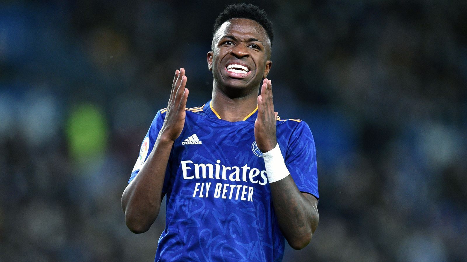 
                <strong>Platz 1: Vinicius Junior (Real Madrid)</strong><br>
                Geschätzter Transferwert: 166,4 Millionen Euro - Alter: 21 Jahre - Position: Linksaußen - Vertrag bis: 2024
              