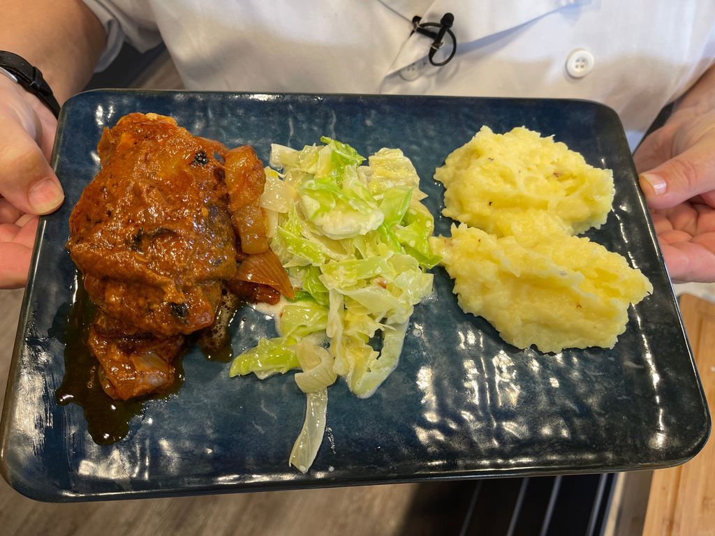 Kalbsroulade mit Wirsing und Kartoffelstampf - JKNK