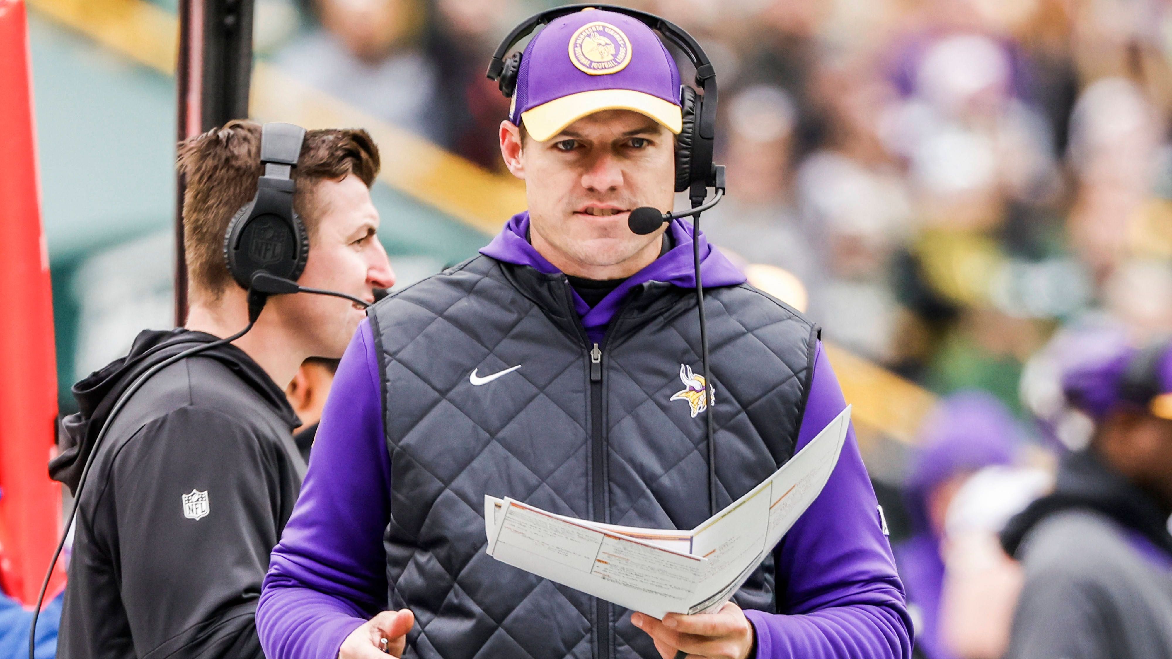 <strong>Gewinner: Minnesota Vikings</strong><br>Die Minnesota Vikings haben am Tag der Trade Deadline reagiert und Ersatz für den schwer verletzten Kirk Cousins geholt. Joshua Dobbs kommt von den Arizona Cardinals. Damit haben die Vikings sich nicht nur für einen geringen Preis einen Quarterback geholt, der bereits bewiesen hat, dass er als Starter in der NFL bestehen kann ...