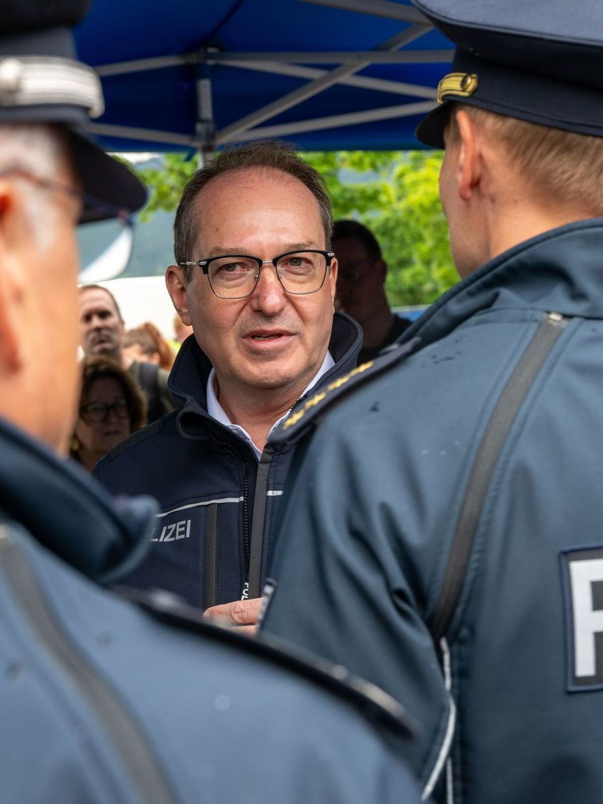 Dobrindt und Söder besuchen Grenzübergang