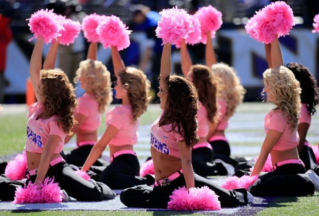 
                <strong>Baltimore Ravens - Atlanta Falcons 29:7</strong><br>
                Auch die Cheerleader haben daran ihre Freude - und beweisen ihrerseits Eleganz...
              