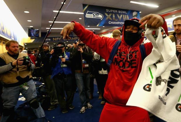 
                <strong>Seattles magische Nacht!</strong><br>
                Marshawn Lynch war für einen Touchdown verantwortlich, stand aber nicht so im Mittelpunkt. Das konnte "Beast-Mode" natürlich nicht vom Feiern abhalten.
              
