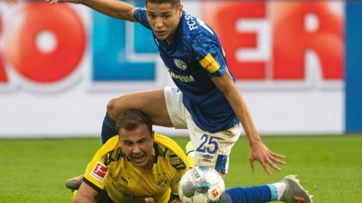 Verletzung von Mario Götze beim Derby auf Schalke
