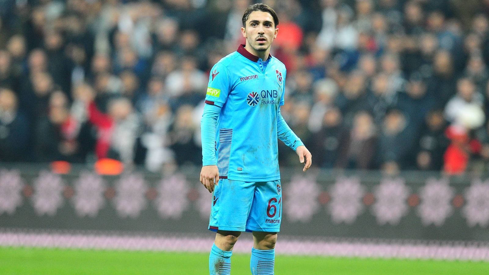 
                <strong>Abdülkadir Ömür (Trabzonspor/Türkei) - 9 Scorerpunkte</strong><br>
                Tore: 3Vorlagen: 6Liga-Einsätze: 23Alter: 19 Jahre
              