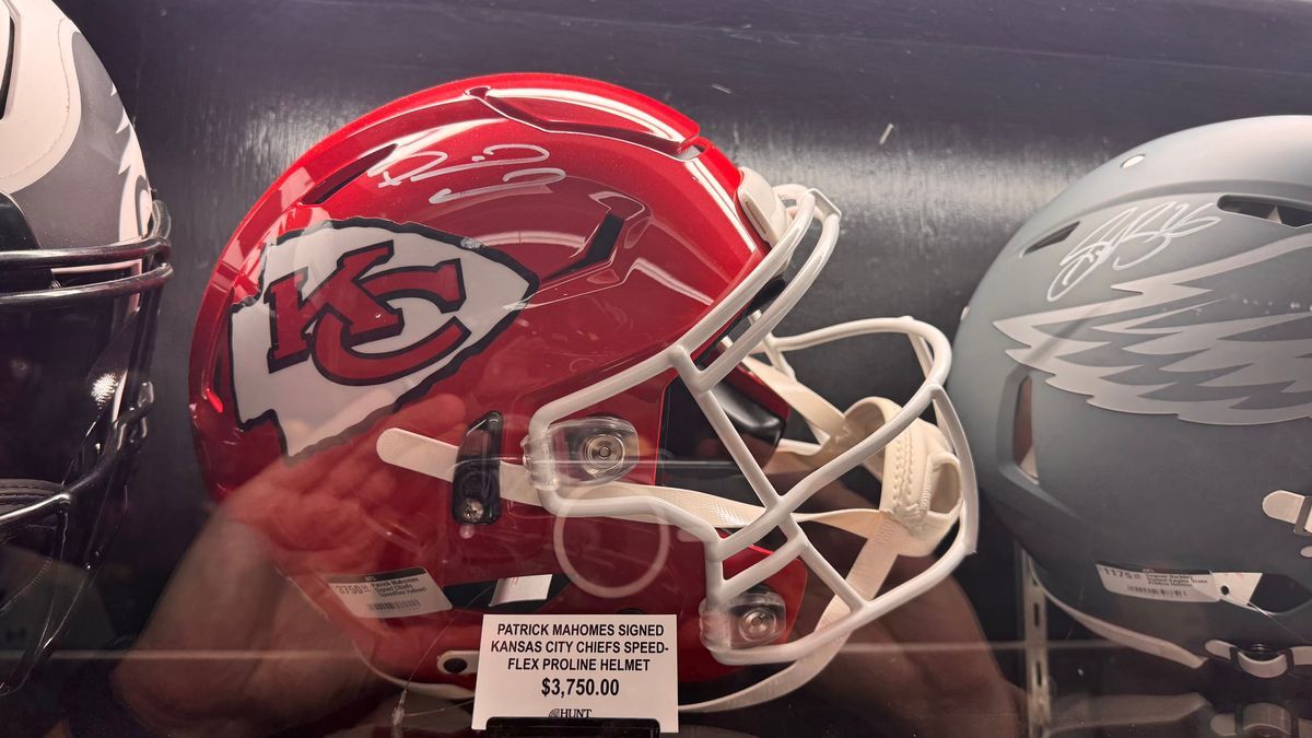 Super Bowl 2025 Chiefs-Helm