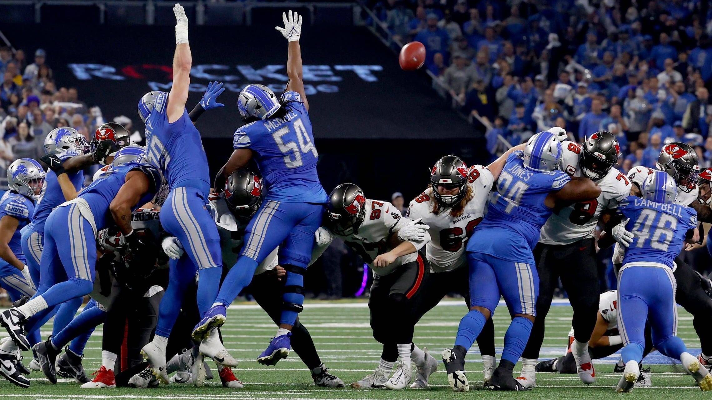 <strong>Platz 2: Detroit Lions</strong><br>Die Lions verteidigen extrem gut. Stellen die drittbeste Punt Defense der Liga und lassen auch beim Kickoff wenig zu. Die Returner glänzen eher beim Punt, als beim Kickoff. Mit 90,5 Prozent Genauigkeit sorgen auch die Kicker für einige Punkte. Die Punter müssen jedoch noch etwas nachlegen.&nbsp;