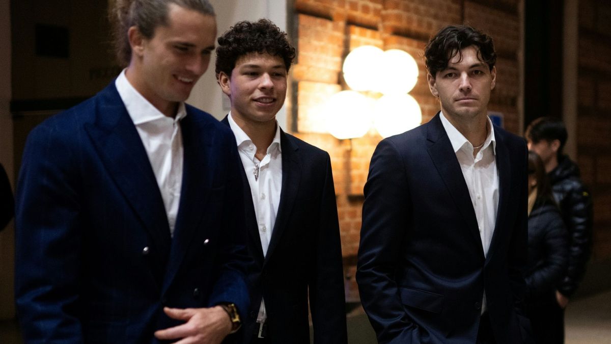 Vor den Finals: Zverev (l.) und Shelton (m.) in Turin