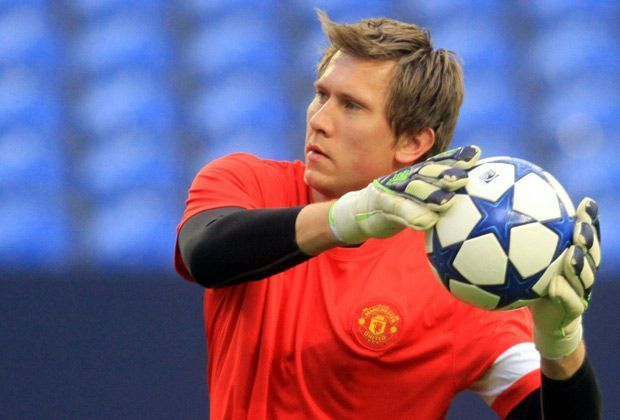 
                <strong>Tomasz Kuszczak</strong><br>
                Tomasz Kuszczak wird beim Legendenspiel gegen die FC Bayern Allstars (Sa. 17:30 Uhr live bei kabel eins und auf ran.de) das Tor hüten. Der Pole spielte sechs Jahre lang für die Red Devils. Kuszczak war zuletzt in der zweiten englischen Liga bei Brighton aktiv.
              