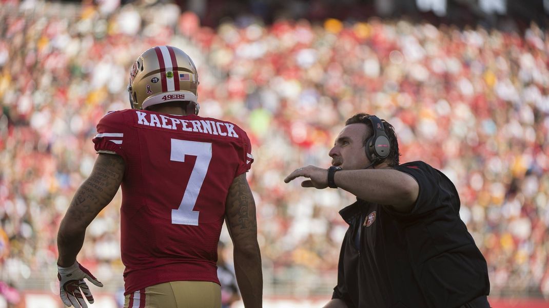 Als Head Coach der San Francisco 49ers arbeitete Jim Tomsula mit Colin Kaepernick zusammen