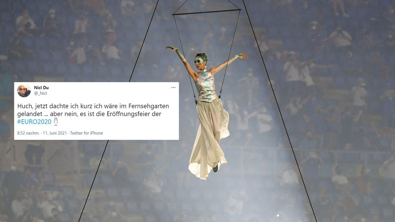 
                <strong>Netzreaktionen zur EM-Eröffnungsfeier</strong><br>
                Solche Seilakrobatik sieht man im Fernsehgarten dann aber wohl doch eher selten bis gar nicht. 
              