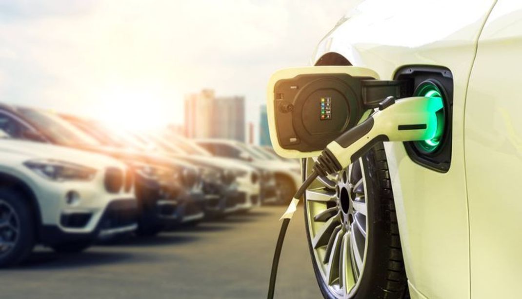 Neue Elektroautos 2021 – diese Fahrzeuge erwarten dich