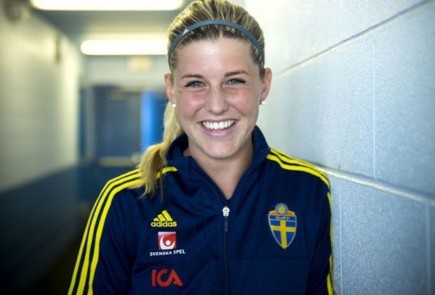 
                <strong>Olivia Schough (Schweden)</strong><br>
                
              