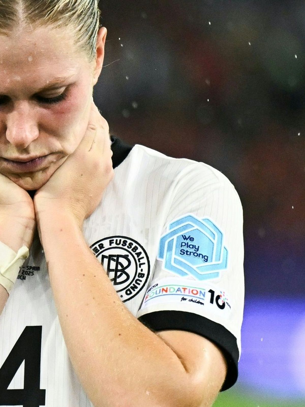 Knaak nach dem verlorenen Halbfinale