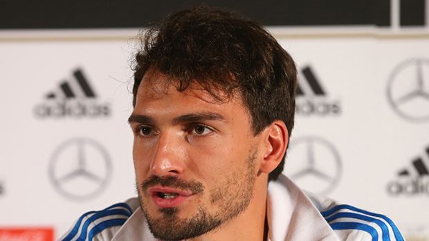 
                <strong>Mats Hummels</strong><br>
                Mats Hummels - geboren in Bergisch Gladbach
              