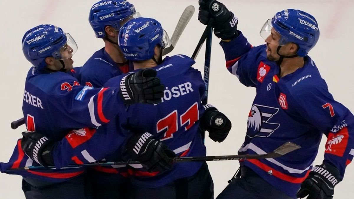 Knapper Erfolg für Meister Adler Mannheim