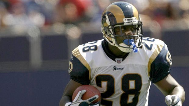 
                <strong>Marshall Faulk (Madden 2003 - St. Louis Rams)</strong><br>
                Marshall Faulk (Madden 2003 - St. Louis Rams). Position: Running Back. Overall Rating: 99. Agility: 99. Speed: 94.
              