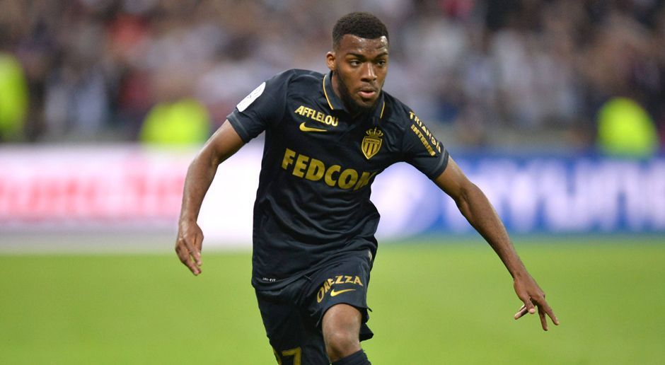 
                <strong>Mittelfeld: Thomas Lemar (AS Monaco)</strong><br>
                Mittelfeld: Thomas Lemar (AS Monaco). Der 21-jährige Franzose feierte in dieser Spielzeit sein Debüt auf der internationalen Bühne. In den sechs Gruppenspielen erzielte Lemar zwei Tore.
              