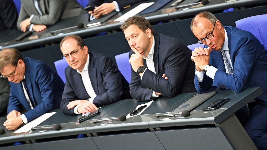 Die vertagte Wahl von drei potenziellen Bundesverfassungsrichtern wirft Fragen über den Zusammenhalt in der Koalition auf. (Archivbild)