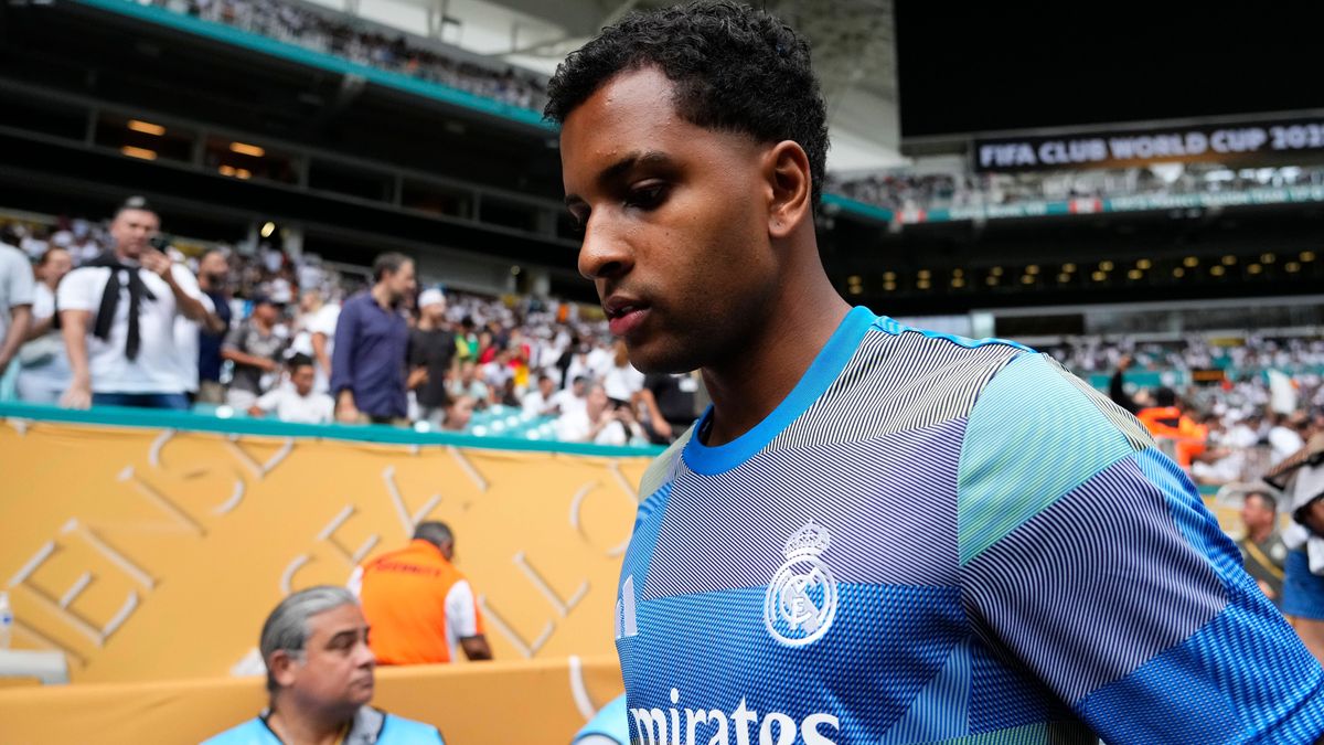 Real Madrid CF v Juventus Turin: Round Of 16 - FIFA Club World Cup 2025 Rodrygo Goes right winger of Real Madrid and Brazil prior the FIFA Club World Cup 2025 round of 16 match between Real Madrid ...