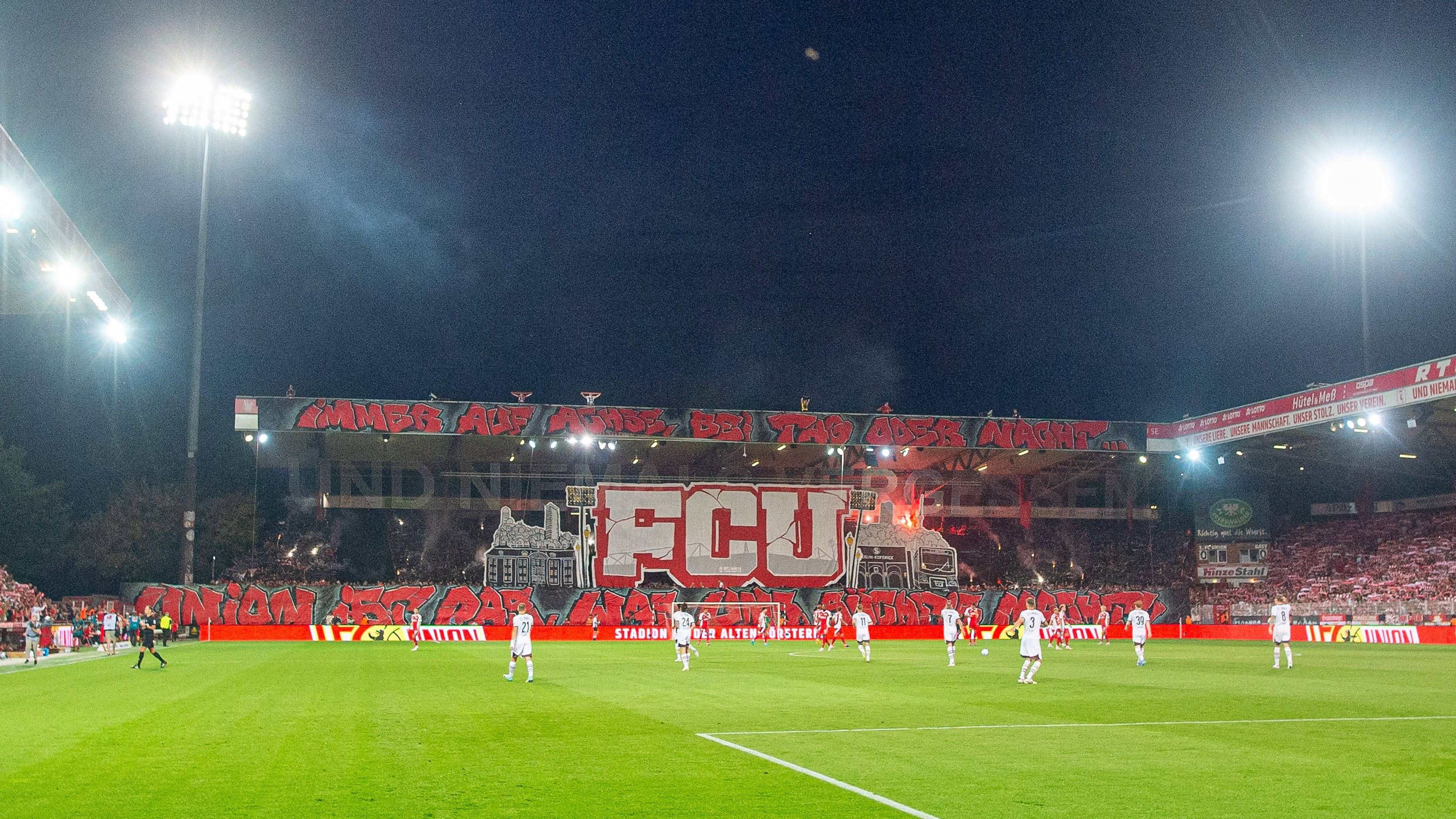 <strong>Union Berlin (Stadion an der alten Försterei)</strong><br>Günstigster Stehplatz: 15 Euro<br>Günstigster Sitzplatz: 30 Euro<br>Teuerster Sitzplatz: 45 Euro