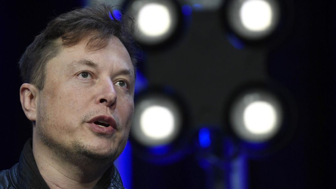 Elon Musk will Twitter doch kaufen